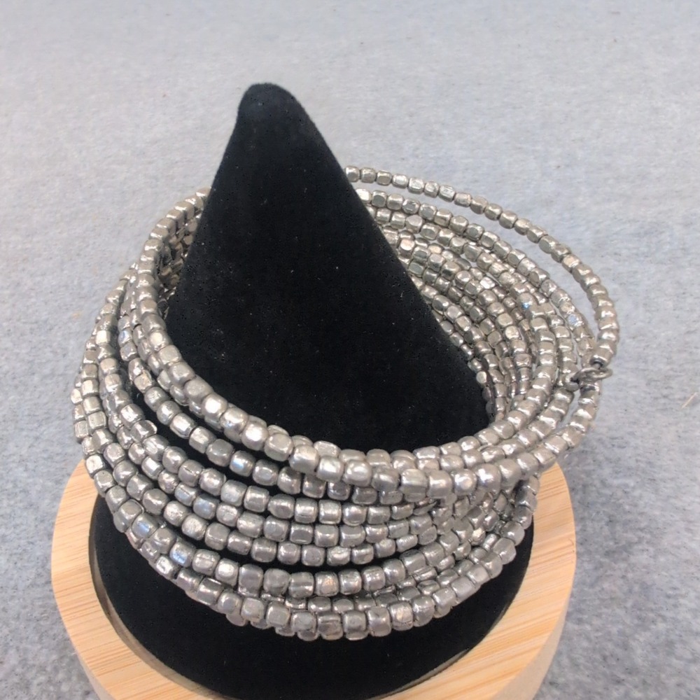Silver‎ Tone Stretchy Beaded Coil Bracelet Set Wrap Stackable Boho - Picture 2 of 4